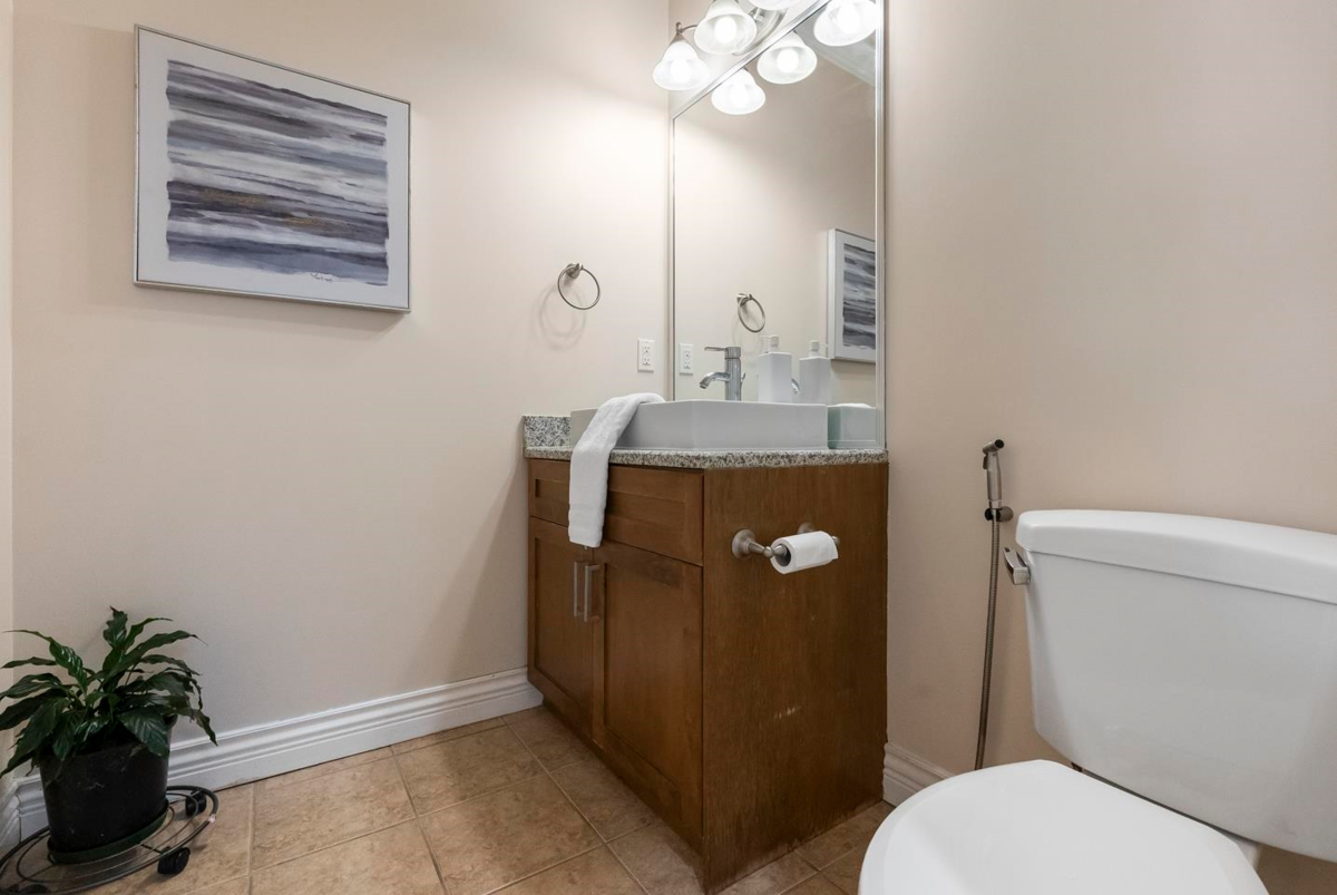 Guest Bathroom Photo of 7114 148 Street, Surrey, BC