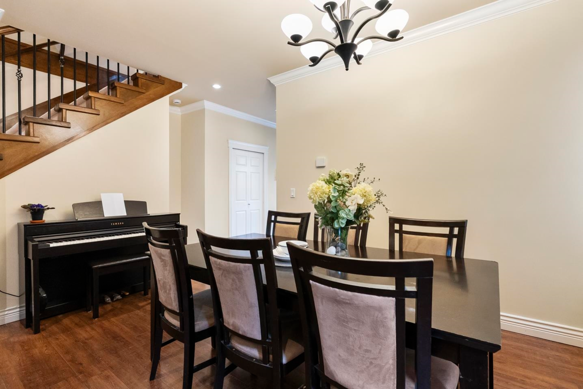 Kitchen Island Photo of 7114 148 Street, Surrey, BC