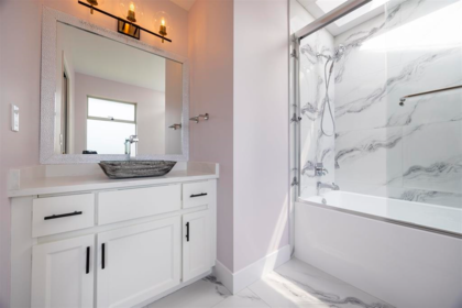 Hallway Photo of 1032 164 Street, Surrey, BC