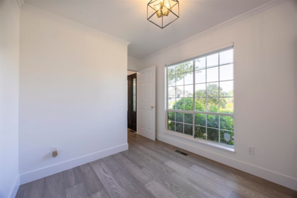 Laundry Room Photo of 1032 164 Street, Surrey, BC