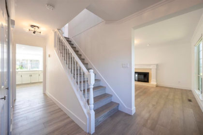 Mudroom Photo of 1032 164 Street, Surrey, BC