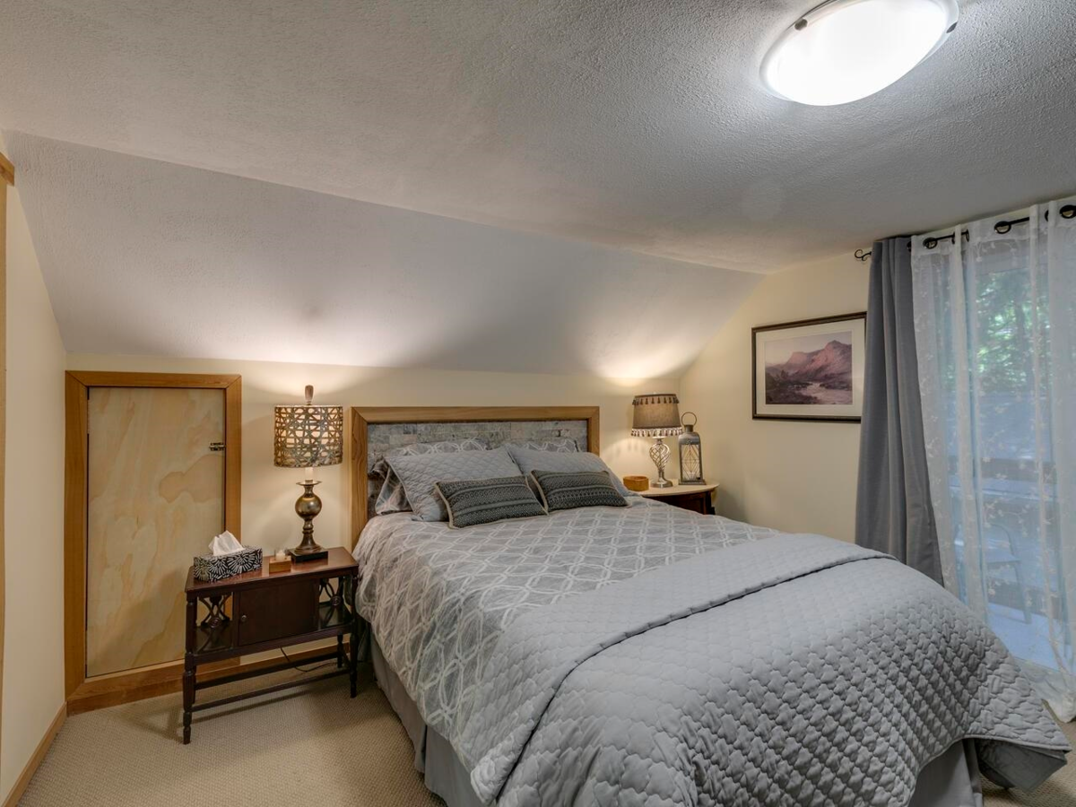 Backyard Photo of 43785 Ryall Road, Mission, BC