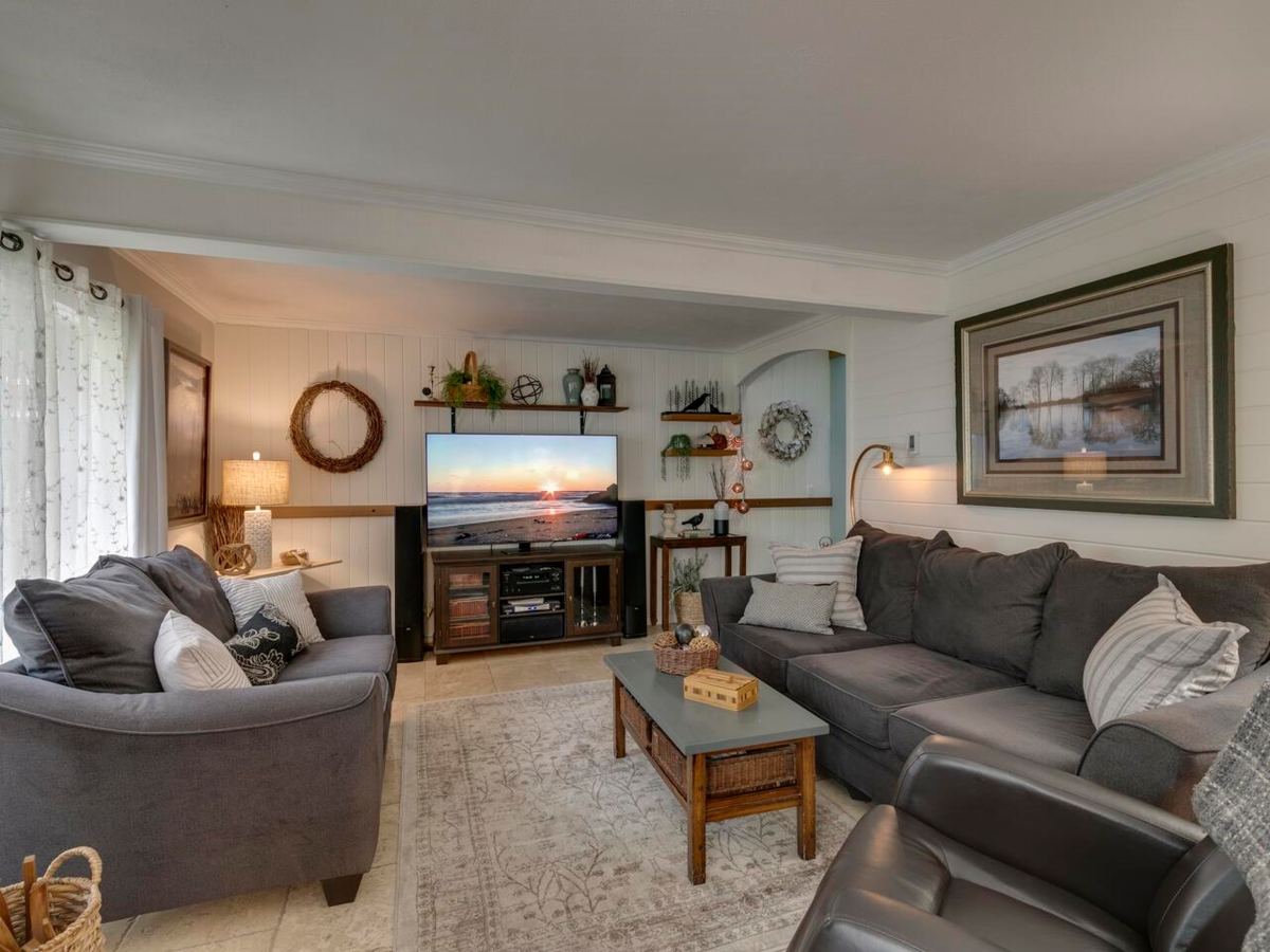 Bedroom 4 Photo of 43785 Ryall Road, Mission, BC