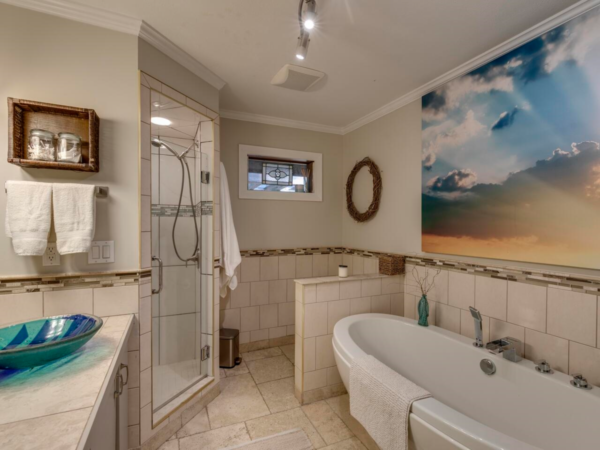 Staircase Photo of 43785 Ryall Road, Mission, BC