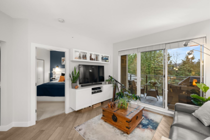 501 3399 Noel Drive, Burnaby, BC, Burnaby — Apartment/Condo for sale