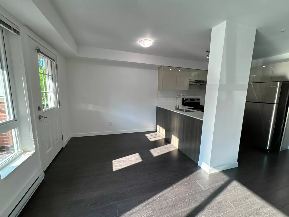 Family Room Photo of 103 10688 140 Street, Surrey, BC