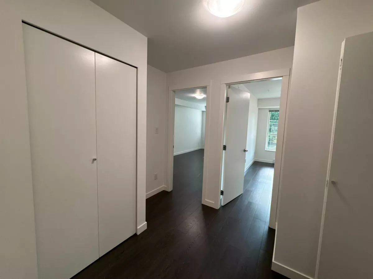 Walk-In Closet Photo of 103 10688 140 Street, Surrey, BC