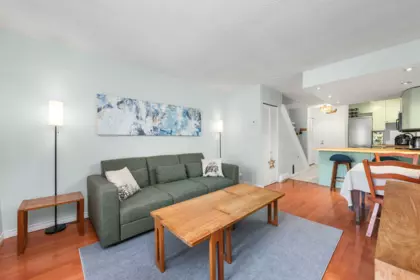 1 719 E 31st Avenue, Vancouver, BC, Vancouver — Townhouse for sale