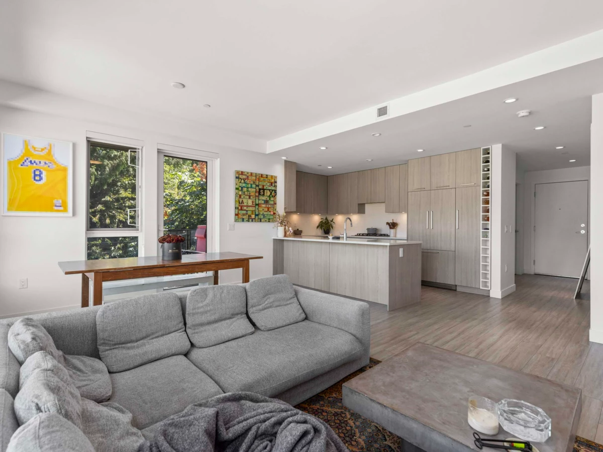 Kitchen Photo of 312 747 E 3rd Street, North Vancouver, BC