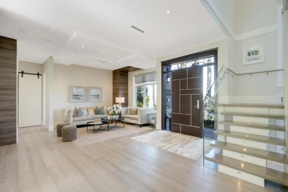 Kitchen Photo of 16722 Mcnair Drive, Surrey, BC
