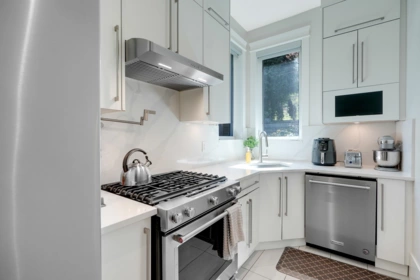 Mudroom Photo of 16722 Mcnair Drive, Surrey, BC