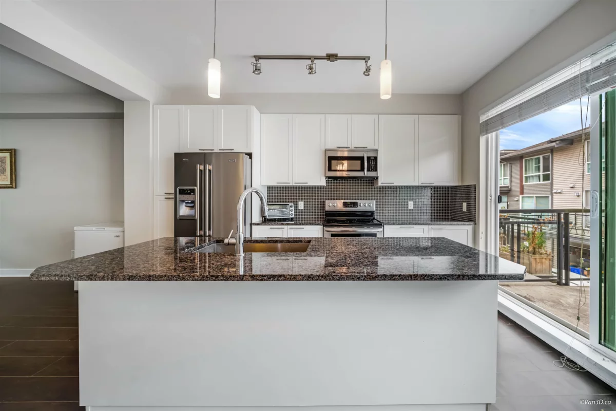 Walk-In Closet Photo of 98 16222 23a Avenue, Surrey, BC