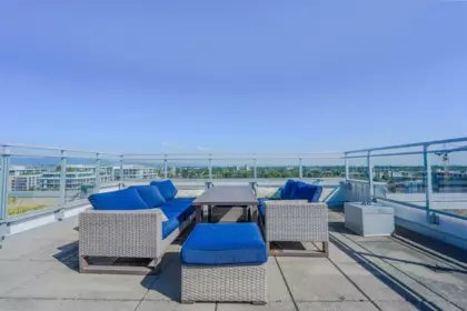 PH 1705 8677 Capstan Way, Richmond, BC, Richmond — Apartment/Condo for sale