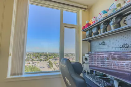 Hot Tub / Spa Photo of PH 1705 8677 Capstan Way, Richmond, BC