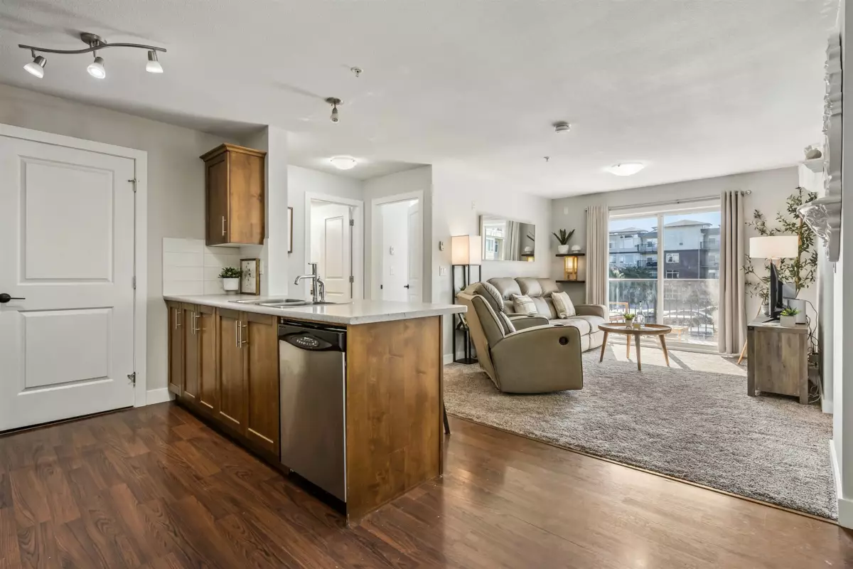 Kitchen Island Photo of 217 46150 Bole Avenue, Chilliwack, BC