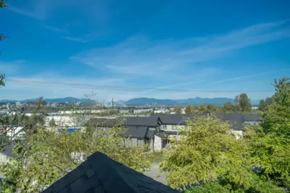 5 11860 River Road, Surrey, BC, Surrey — Townhouse for sale
