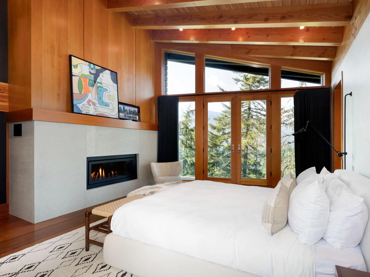 Hallway Photo of 3855 Sunridge Court, Whistler, BC