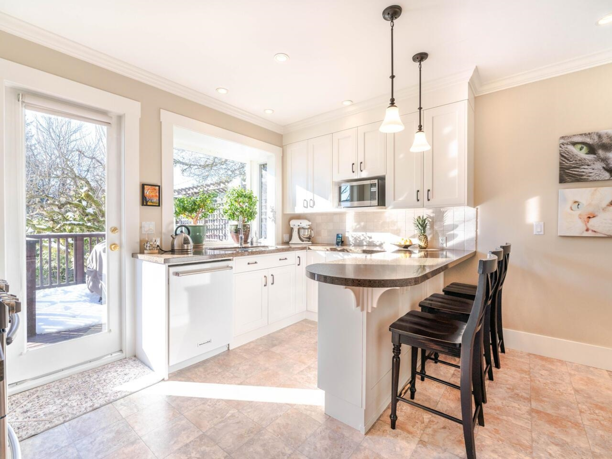 Hot Tub / Spa Photo of 3726 W 33rd Avenue, Vancouver, BC