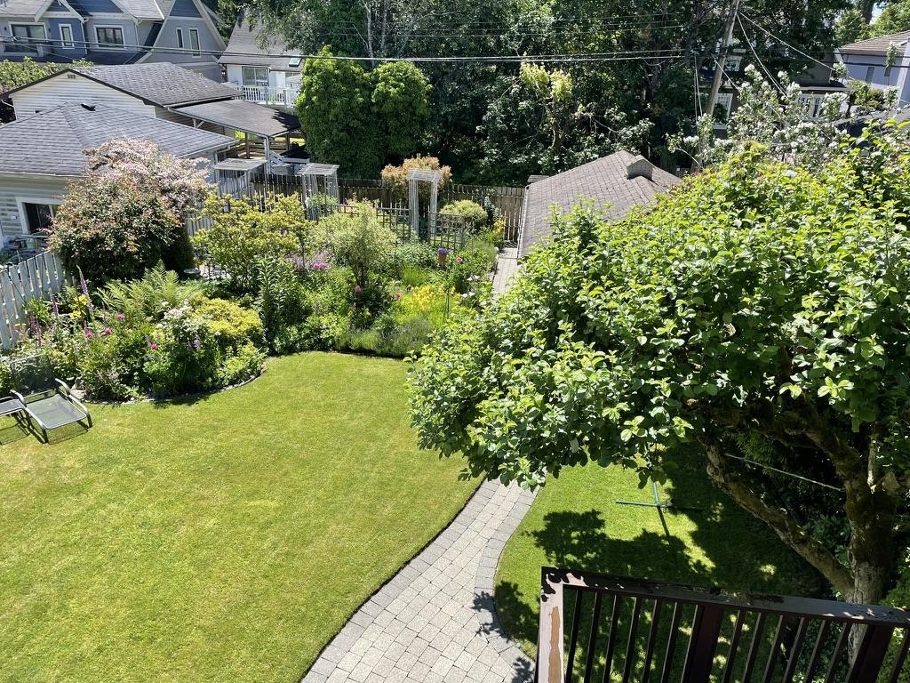 Living Room Photo of 3726 W 33rd Avenue, Vancouver, BC