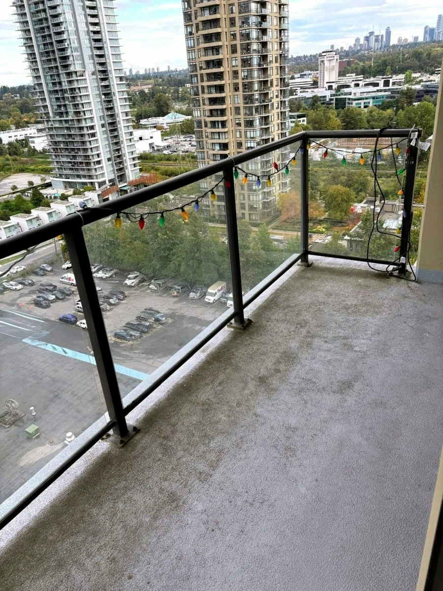 Breakfast Nook Photo of 1703 4250 Dawson Street, Burnaby, BC