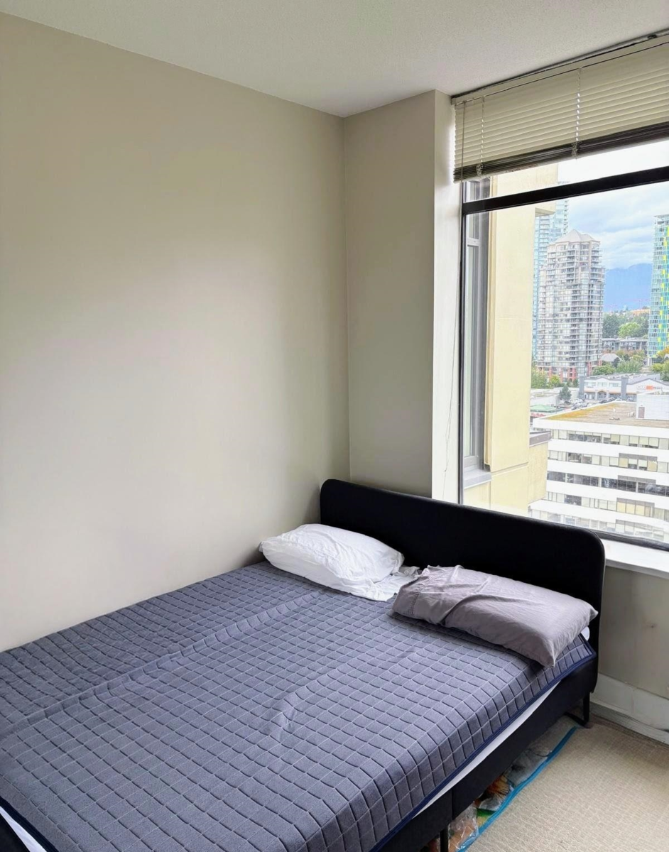 Dining Area Photo of 1703 4250 Dawson Street, Burnaby, BC