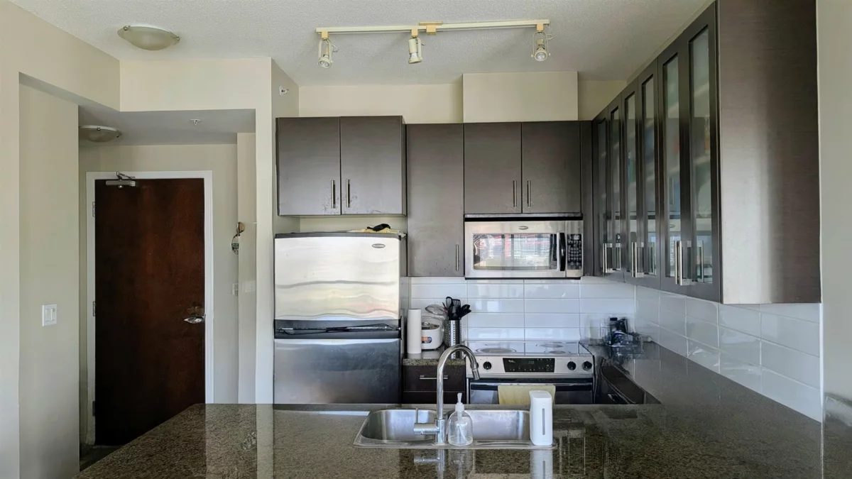 Primary Bedroom Photo of 1703 4250 Dawson Street, Burnaby, BC