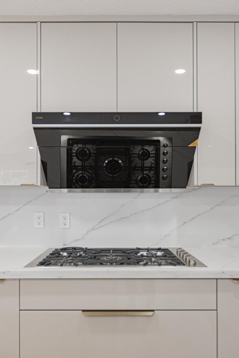 Kitchen Island Photo of 6220 Garnet Drive, Richmond, BC