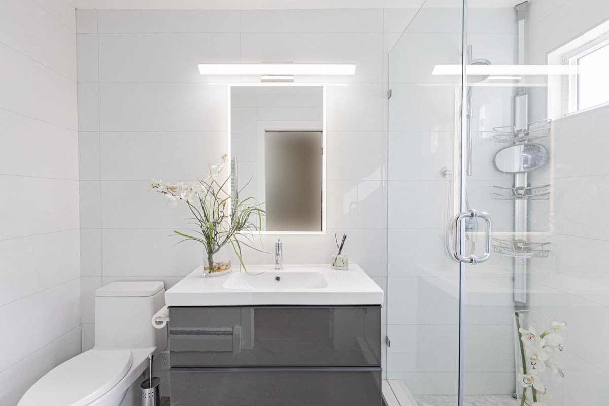 Powder Room Photo of 6220 Garnet Drive, Richmond, BC