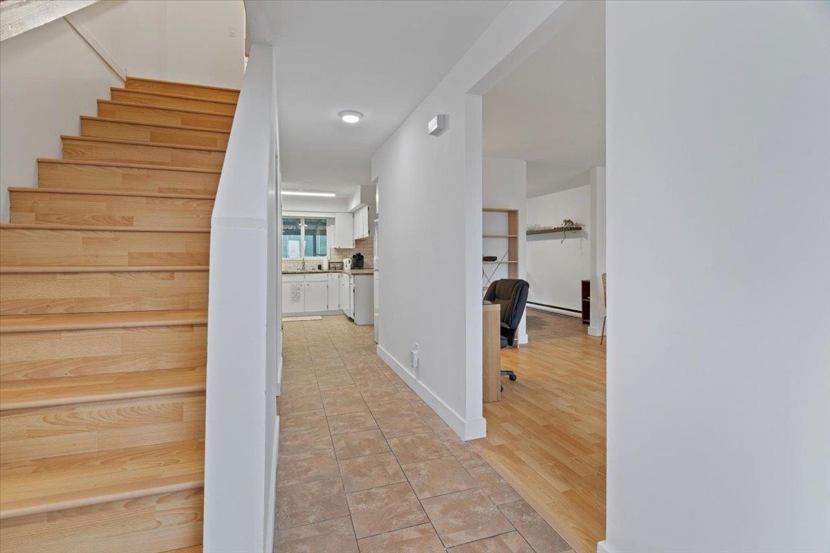 Mudroom Photo of 663-665 Harrison Avenue, Coquitlam, BC