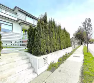 1633 SE Marine Drive, Vancouver, BC