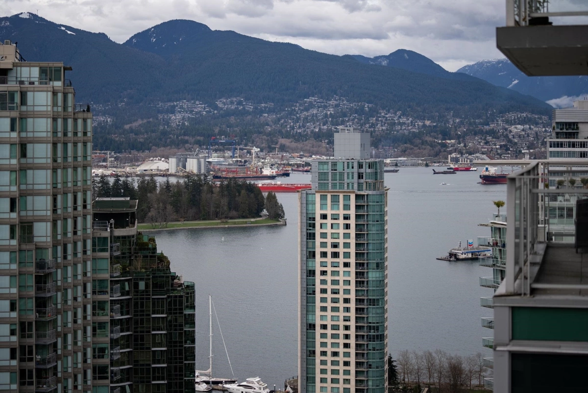Loft / Bonus Room Photo of 2806 1288 W Georgia Street, Vancouver, BC