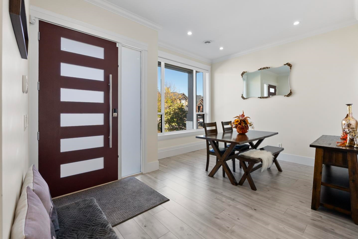 Family Room Photo of 14938 63 Avenue, Surrey, BC