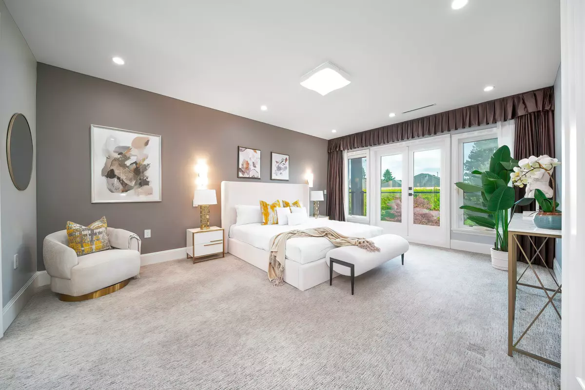 Backyard Photo of 8160 Railway Avenue, Richmond, BC