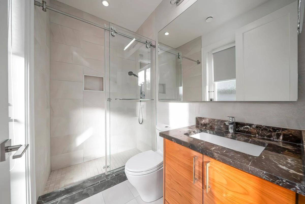 Hot Tub / Spa Photo of 8160 Railway Avenue, Richmond, BC