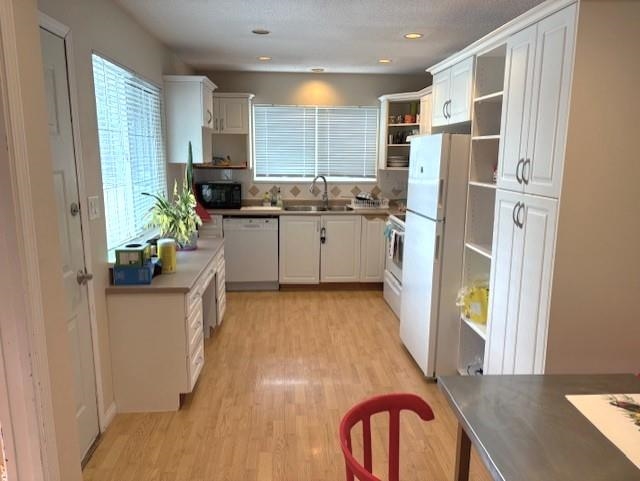 Pantry Photo of 6811 Riverdale Drive, Richmond, BC