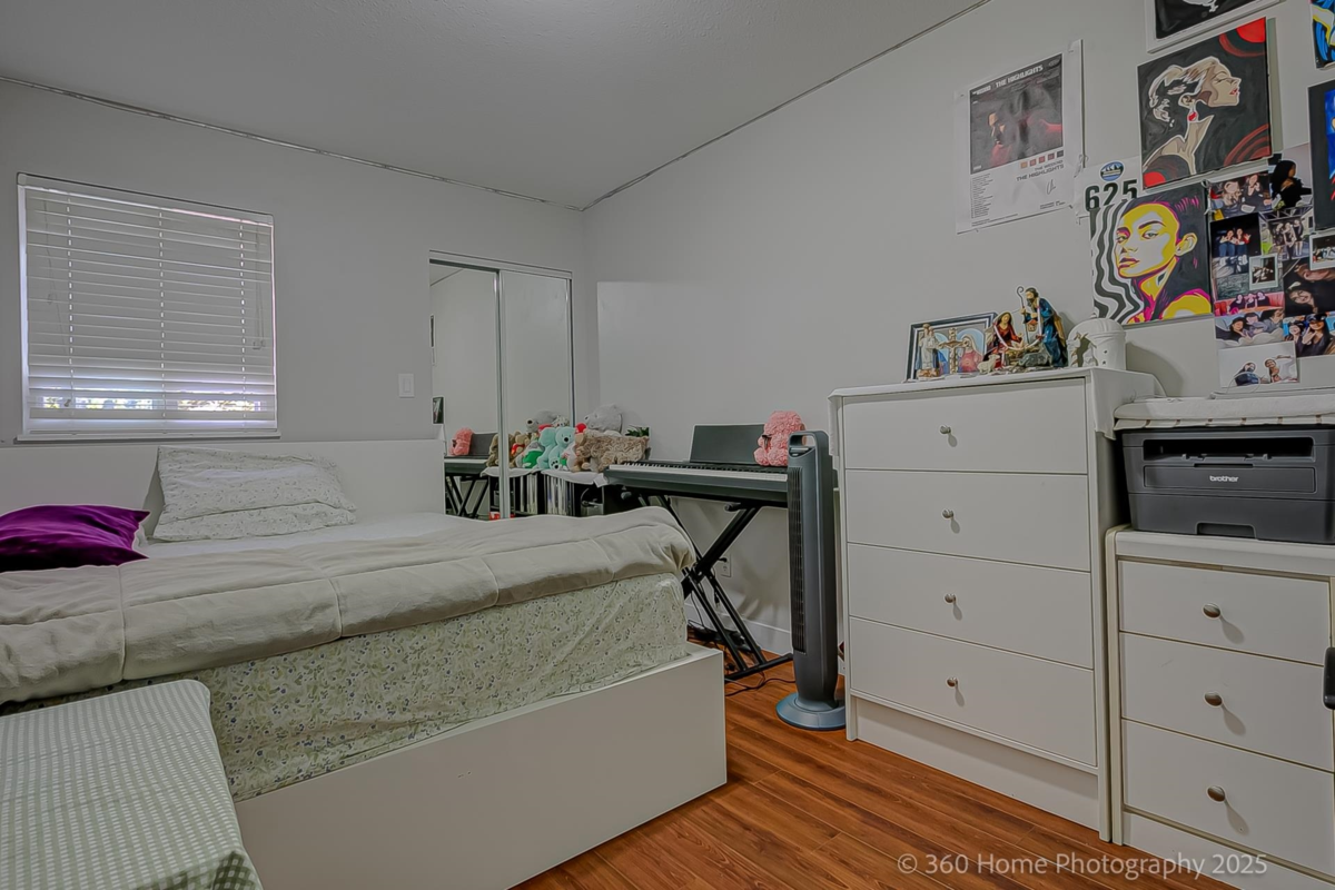 Guest Bathroom Photo of 35 7533 140 Street, Surrey, BC