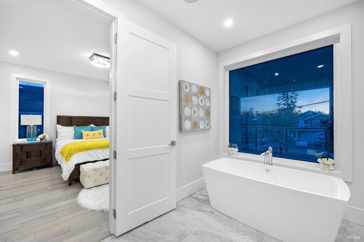 Loft / Bonus Room Photo of 838 Stevens Street, White Rock, BC