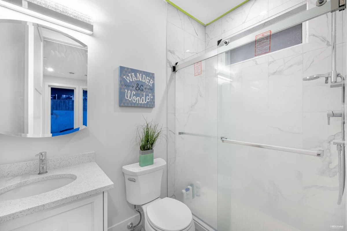 Outdoor Kitchen Photo of 838 Stevens Street, White Rock, BC