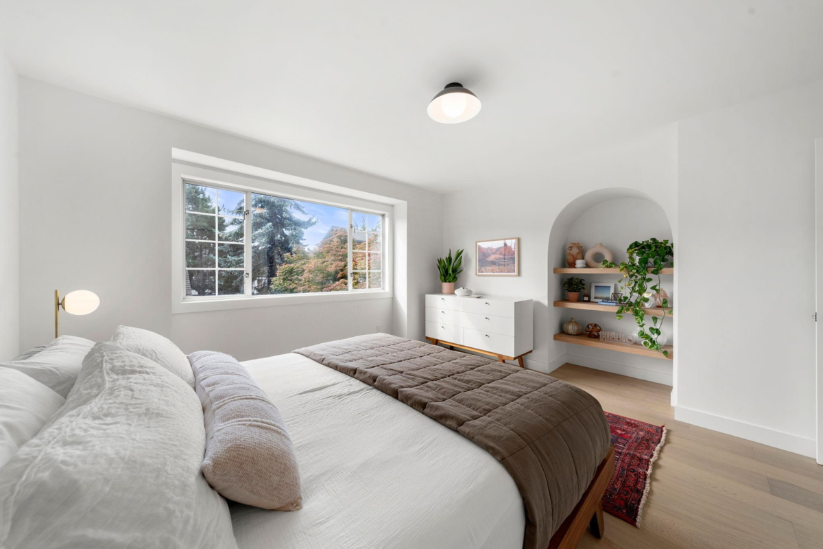 Basement Recreation Room Photo of 18 901 W 17th Street, North Vancouver, BC