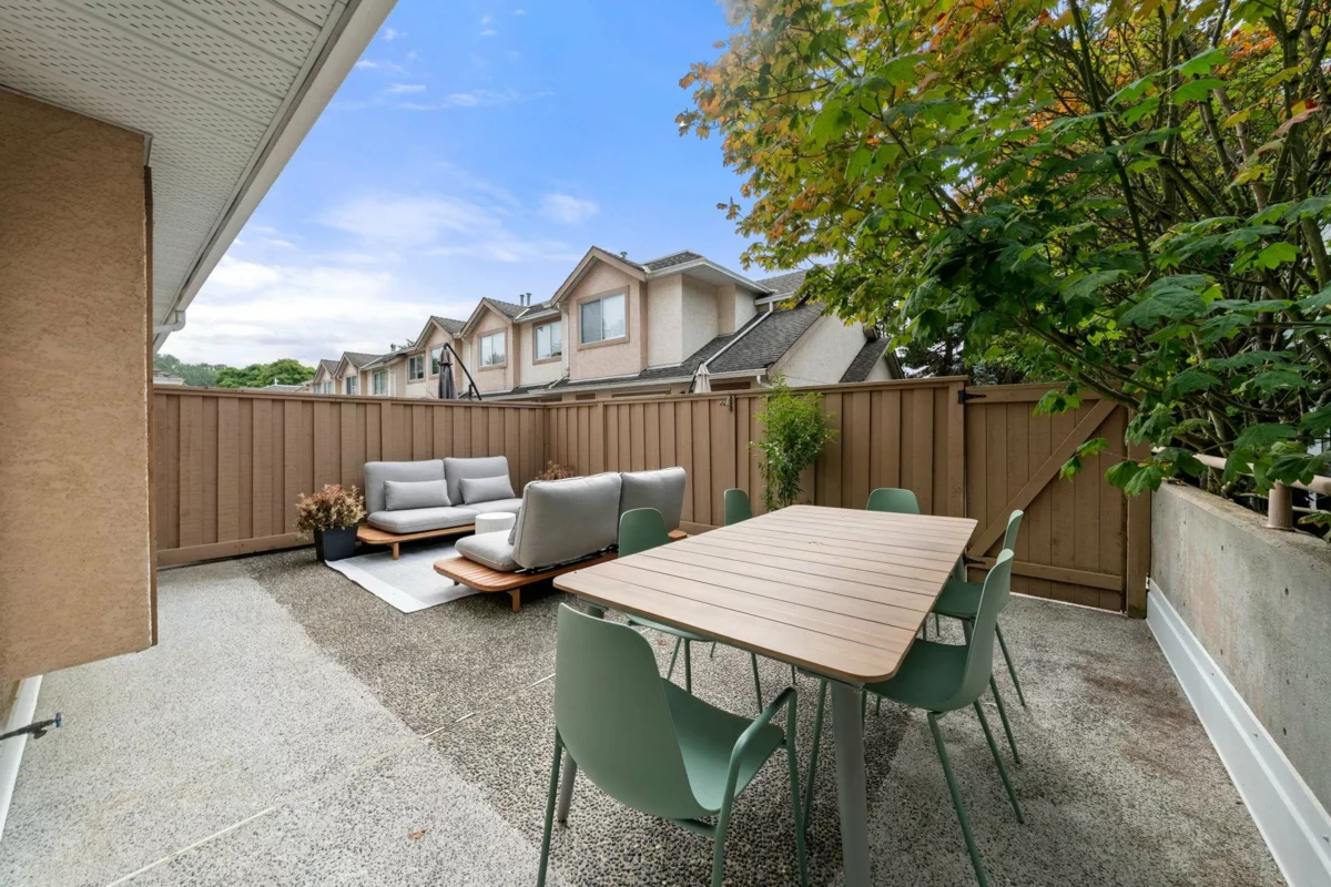 Bedroom 3 Photo of 18 901 W 17th Street, North Vancouver, BC