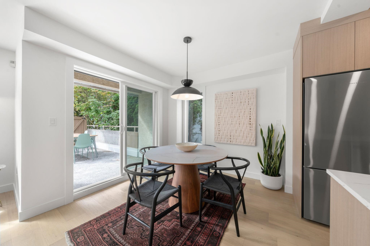 Dining Area Photo of 18 901 W 17th Street, North Vancouver, BC