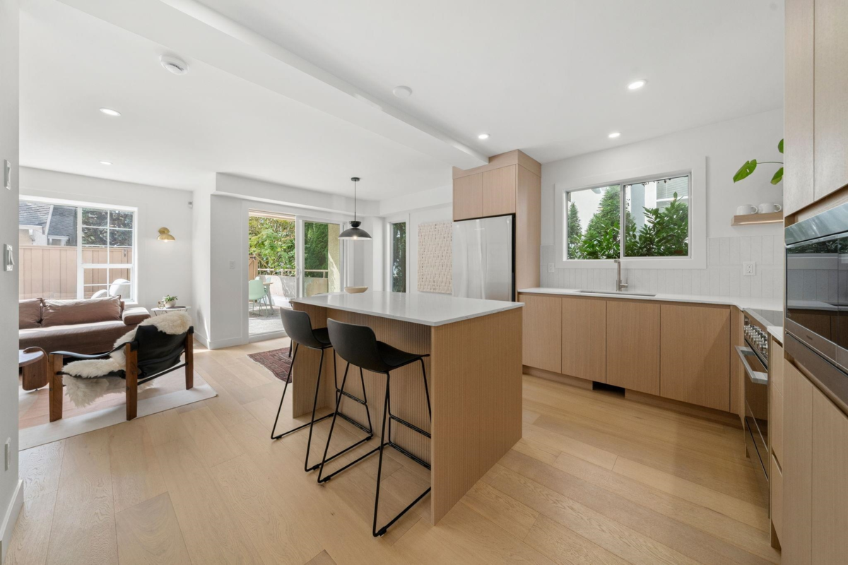 Family Room Photo of 18 901 W 17th Street, North Vancouver, BC