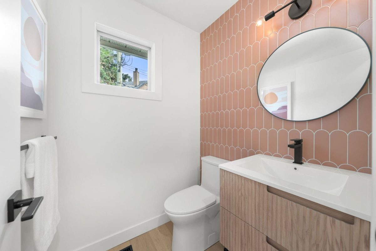 Office / Den Photo of 18 901 W 17th Street, North Vancouver, BC