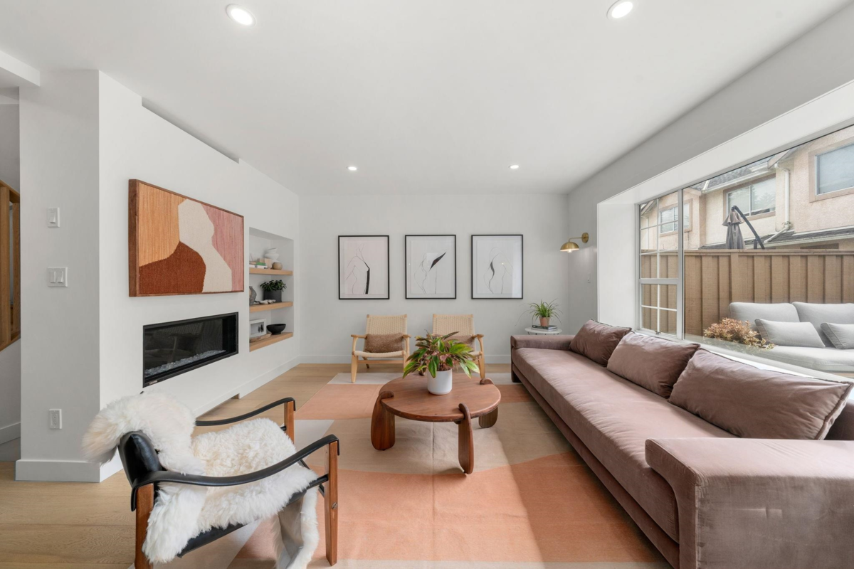 Pantry Photo of 18 901 W 17th Street, North Vancouver, BC