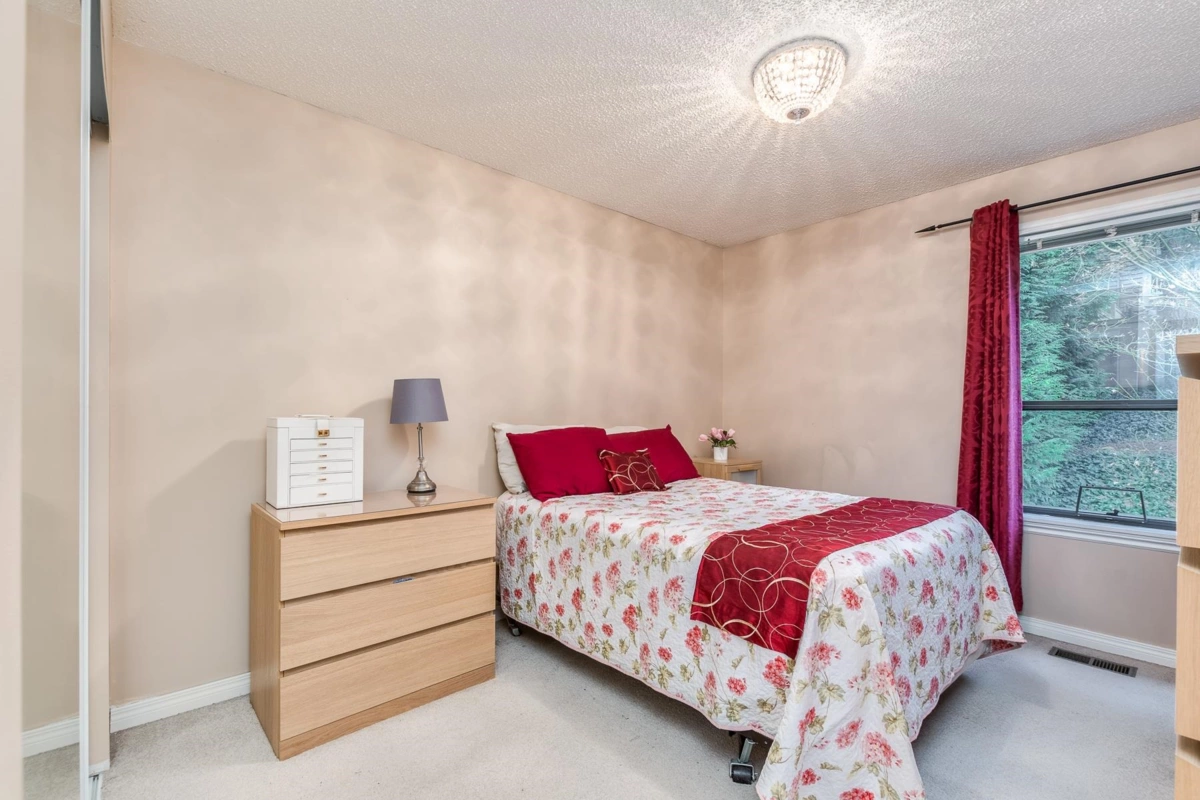 Office / Den Photo of 507 Cambridge Way, Port Moody, BC