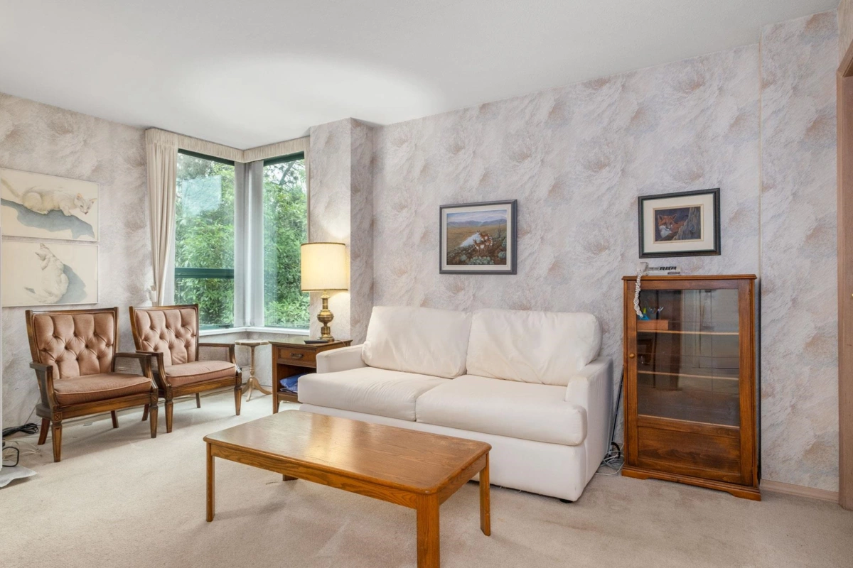 Guest Bathroom Photo of 101 1427 Duchess Avenue, West Vancouver, BC