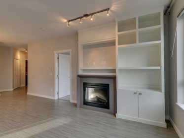 307 217 W 8th Street, North Vancouver, BC, North Vancouver — Apartment/Condo for sale