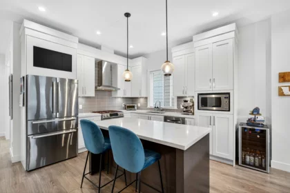 Kitchen Island Photo of 73 172 Street, Surrey, BC