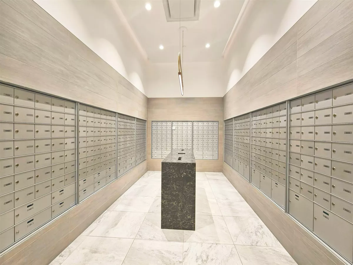 Staircase Photo of 3609 6468 Willingdon Avenue, Burnaby, BC