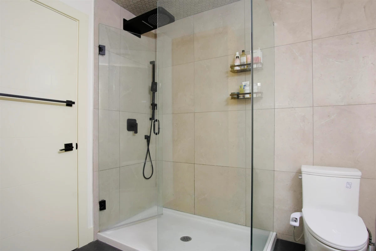 Mudroom Photo of 10 10736 Guildford Drive, Surrey, BC